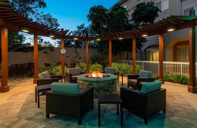 Experience True Comfort at Urban-Retreat Hotel w/Heated Pool - 4 Units