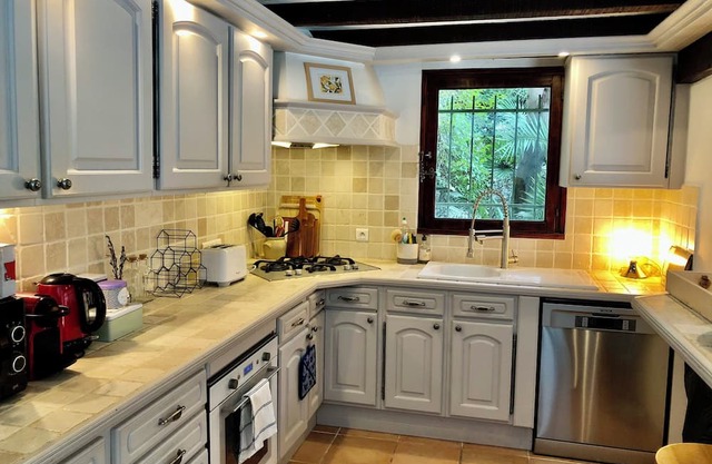 Villa overlooking the Esterel, private swimming pool