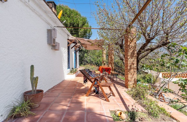 Chalet 'Casita De La Huerta' with Mountain View, Shared Pool and Wi-Fi