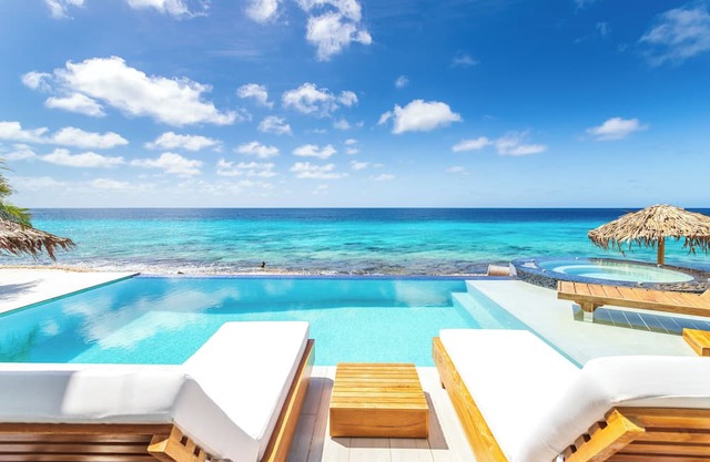 Ultra luxurious villa with the most amazing view!