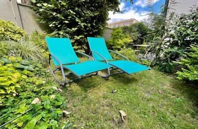 Meudon #1 - Cozy, quiet, independent apartment with garden