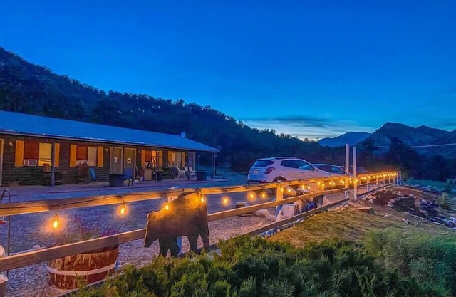 Black Bear Lodge 6 Su