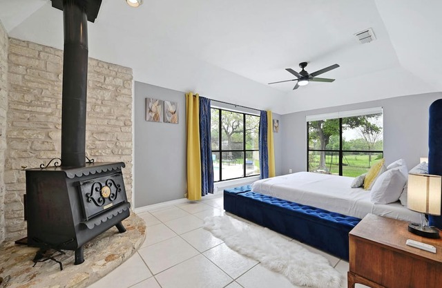 Manchaca Home with Pool & Spa - Red Door Ranch!