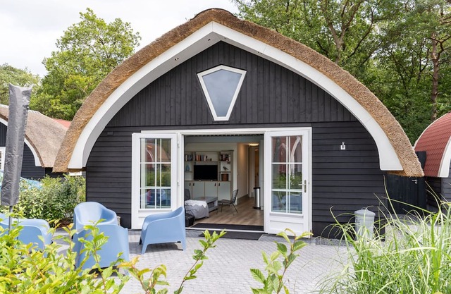 Beautiful house with sauna in a wooded area