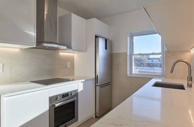 Spectacular new apartment, 10 minutes from Times Square
