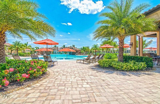 Five Star Luxury Home with Private Pool, Spa and Golfcart