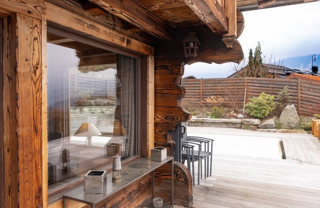 Chalet 'Hygge Avec Piscine' with Mountain View, Private Pool and Wi-Fi