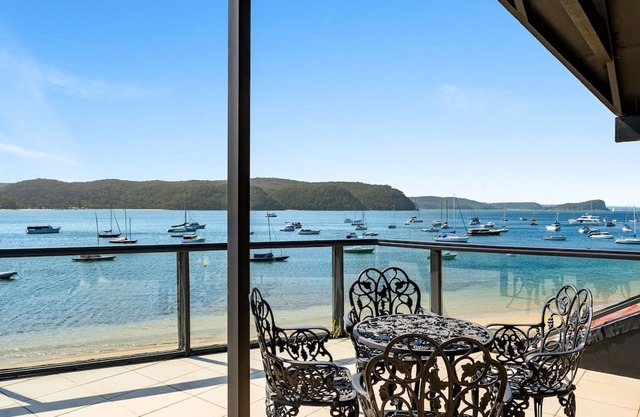 Palm Retreat by Palm Beach Holiday Rentals