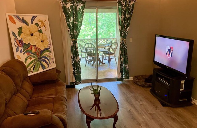 Cozy and Pet Friendly!