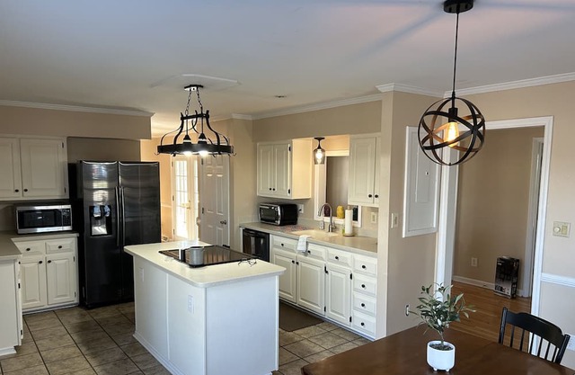 Hyde County Outdoorsman’s Dream! 3 bedroom 4 bath Lots of room