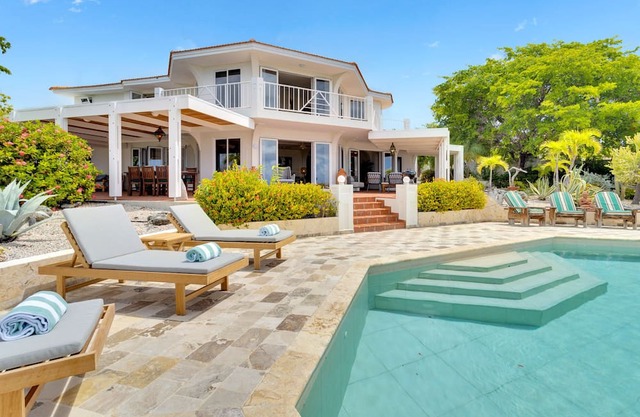 Villa Sea La Vie Bonaire - Tranquil and unique oceanview villa