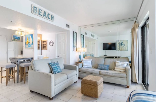 Bright, adorable beachfront studio in private resort, brand new to rental market
