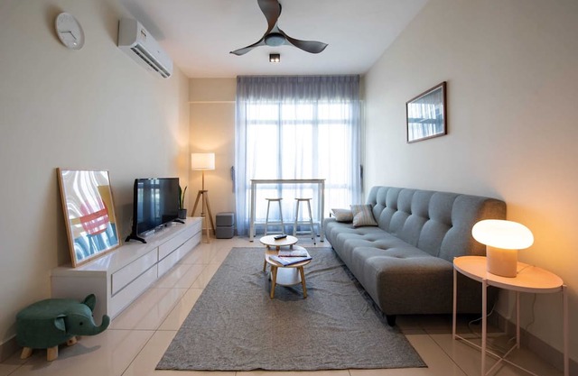 Cozy & Modern 3BR Apt ARC at Austin, Free Parking