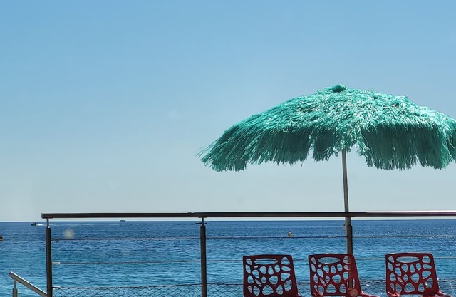Appartement au Cœur du Village Médiéval de Sainte Agnès, Entre mer et Montagne