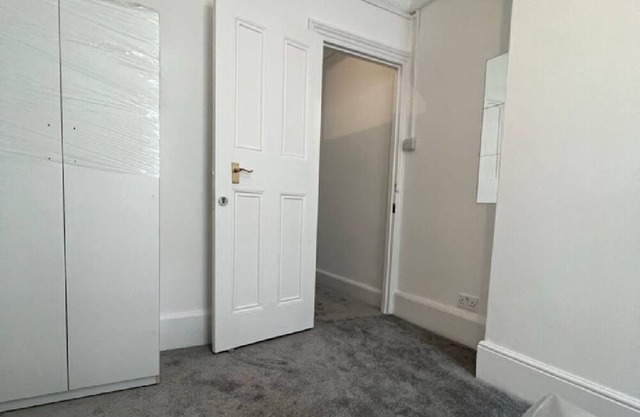 Gorgeous 2 Bedroom Apartment @Kensington area