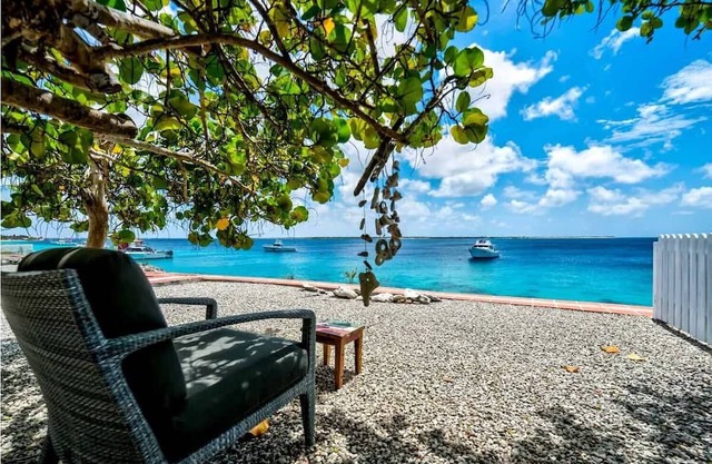 Oceanfront Villa Ocean Bleu