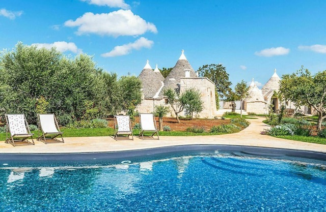 Trulli Pozzo Del Geco - Locorotondo ,Apulia