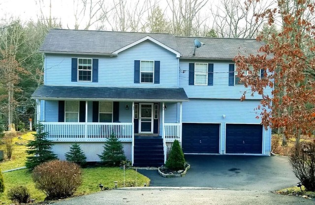 Tranquil Waterfront Oasis w/Swingset, Firepit & Wi-Fi, Near Trails & Waterfalls