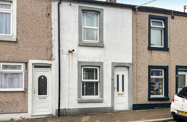 2 bedroom accommodation in Frizington
