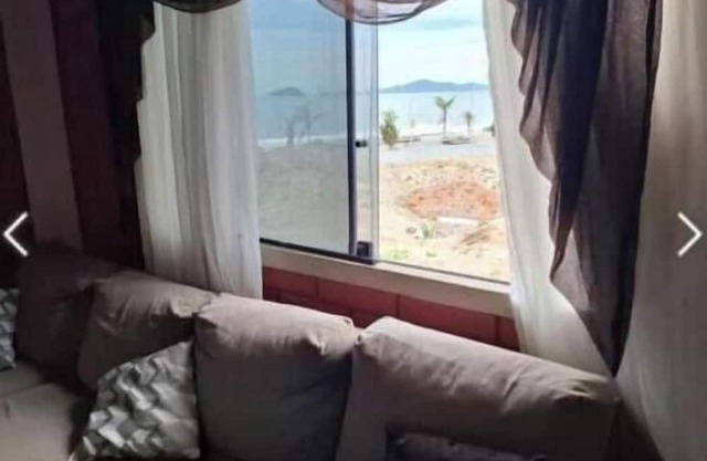 Beach house facing the sea for up to 15 people!
