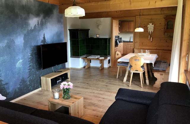 Holiday Apartment 'Hirschsprung' with Mountain View, Private Terrace and Wi-Fi