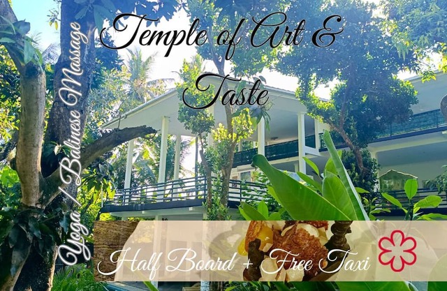 Skylodge 1 B&B - Bali Jungle Retreat with Fine Dining & Eco Pool