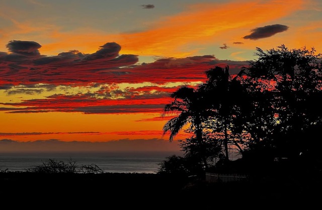 Waikoloa Luxury 3BR + Ohana Suite w/Ocean Views & Lanai — Hale Akaʻula