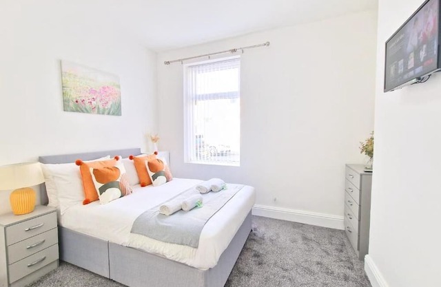 Superior Double Room Ensuite with Shower Room 2