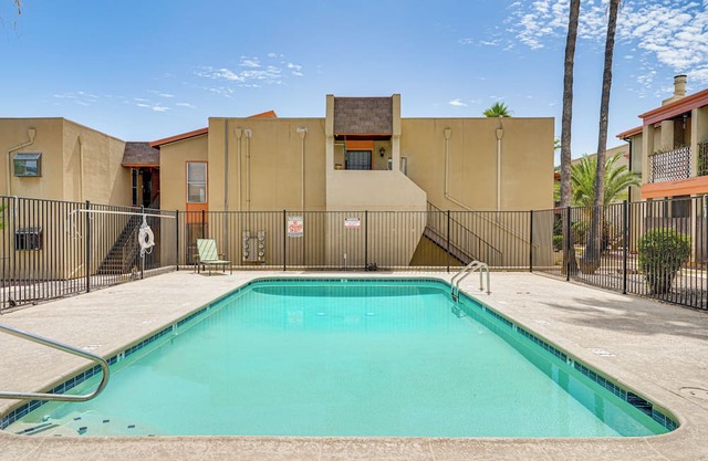 3 Mi to Tucson Medical Center: Studio Apt w/Patio