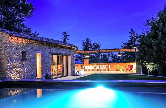MAS 5* SPA SAINT QUENIN-26PEOPLE-AIR-CONDITIONING-HEATED POOL-JACUZZI-SAUNA