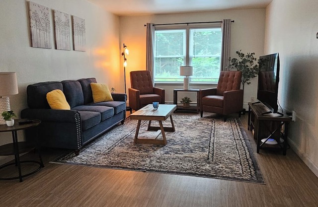 12-On-North - Unit 528 #1