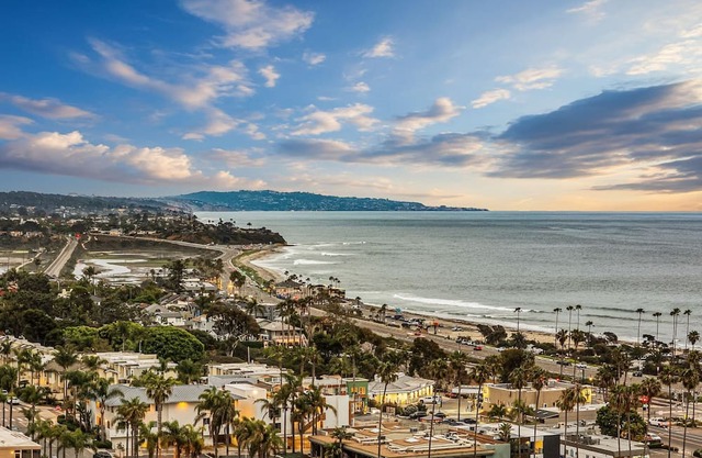 Ocean-View Studio. New, Modern & Walkable to Cardiff Town & Beach