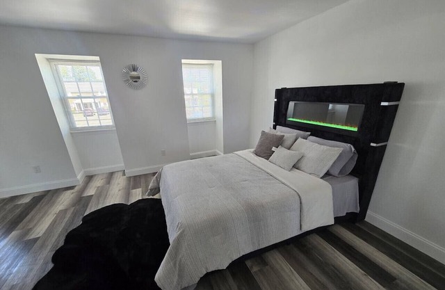Private Balcony-Pet Friendly -City Access -Gaming