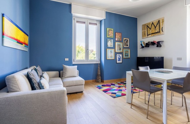 Piazzale Lodi - Two Bedroom Apartment, Sleeps 5