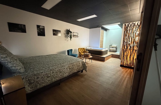 Château de Posset: Loft Anne-Marie, close to the 24 Hours of Le Mans racetrack