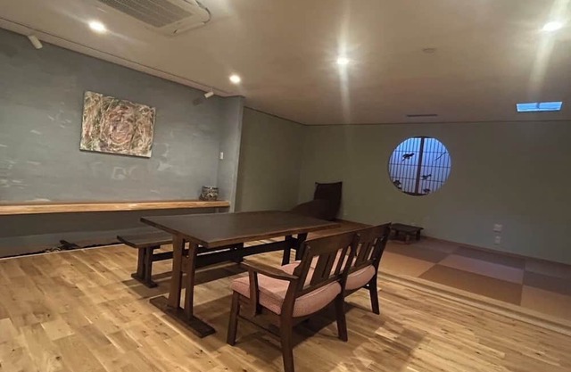 Open price! Conveniently located 1 minute walk from Kii Tanabe Station! Healing inn with hemp charcoal & EM space construction. MAX 4 people can be accommodated. Single-use OK