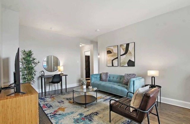 1BR Sleek and Comfy Chicago Apartment