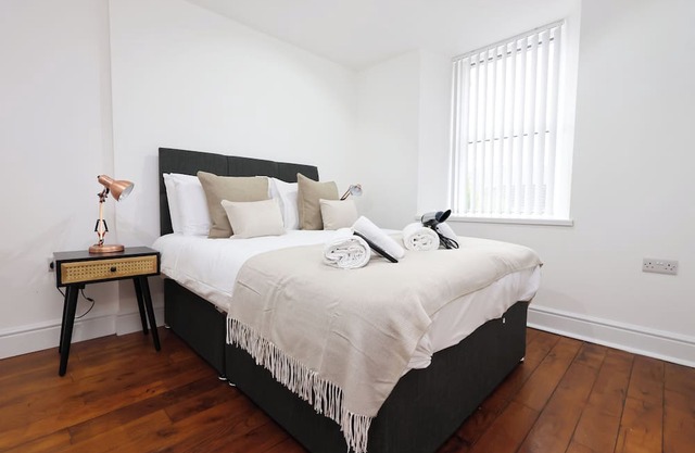 Parking, En-Suite Double Room, Kitchen