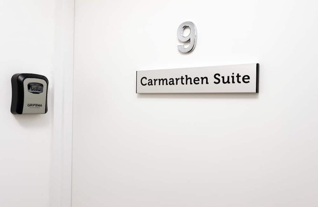 Parking, En-Suite Double Room, Kitchen