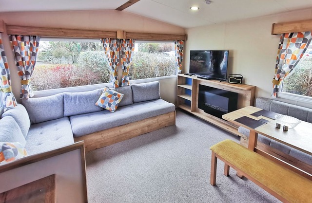 Gold Plus 2 Bed Hot Tub Sleeps 4