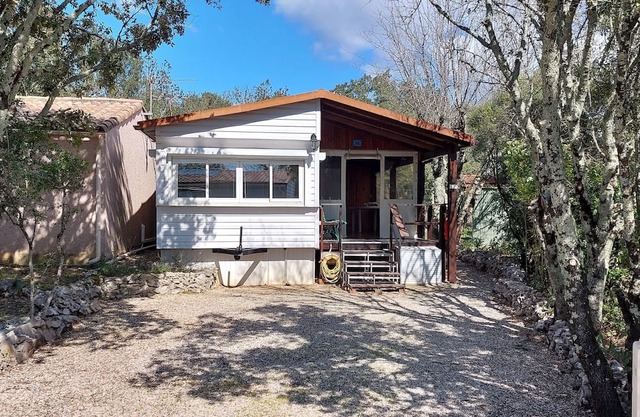Atypical country cottage-style mobile home, quiet, restful and bucolic