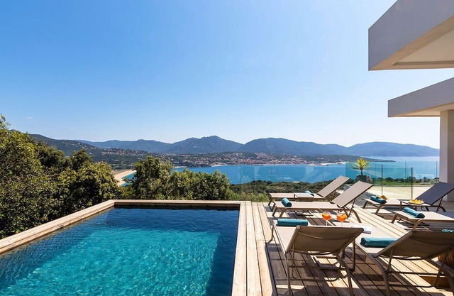 Villa MAQUIS - 4 bedrooms, panoramic sea view, swimming pool, gym