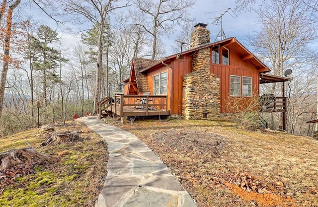 Chaco's Chalet Cabin