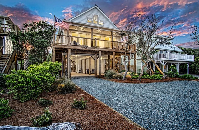 The Best Surf City has to offer! 2nd Row, Private Pool, and Perfectly Maintained