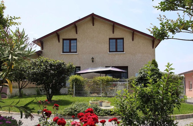 Homerez - Cozy House with Garden in Lahosse