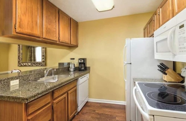 2 bdrm suite, Patriots Place, VA