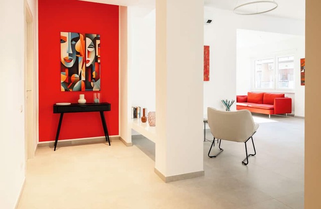 Domus Solis - Two Bedroom Apartment, Sleeps 4
