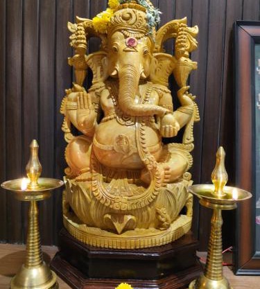 Ravis ishwaryam villa