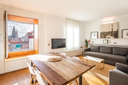 A4IND1122 - Apartment views Sagrada Familia