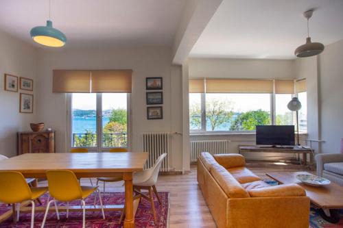 Waterfront Apartments with a Stunning View